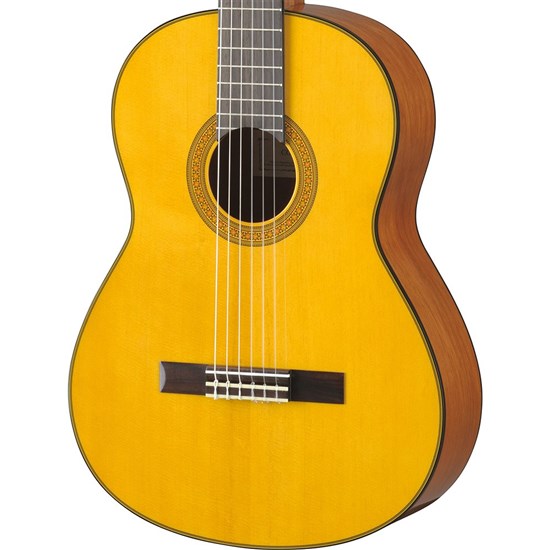 Yamaha CG142S Classical Guitar w/ Solid Engelmann Spruce Top (Gloss)