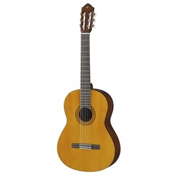 Yamaha GIGMAKER C40 Full-sized Nylon String Guitar w/ Spruce Top & Clip-On Tuner