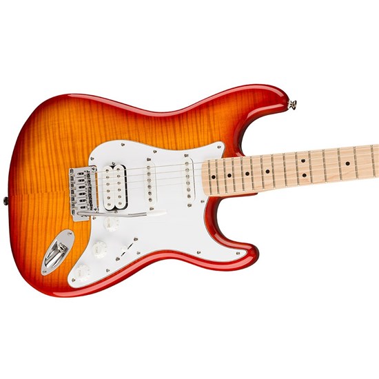 Squier Affinity Stratocaster FMT HSS Maple Board White Pickguard (Sienna Sunburst)